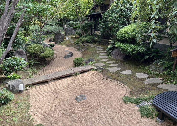 前野原温泉 さやの湯処　日本庭園