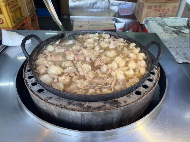 田川商店　牛肉もつ煮込み