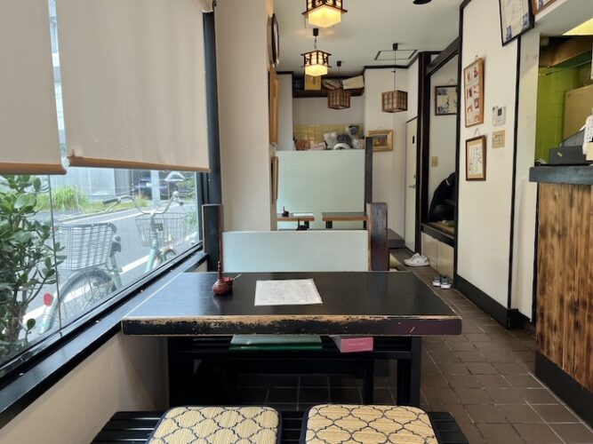 手打白門うどん 家康 内観