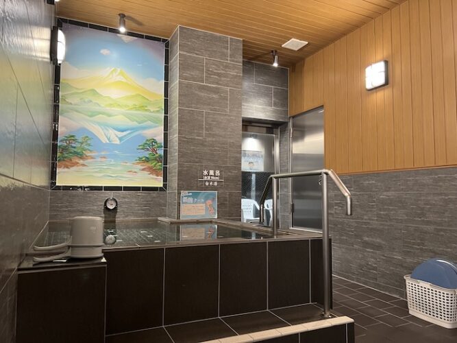 白水湯 水風呂 正面1