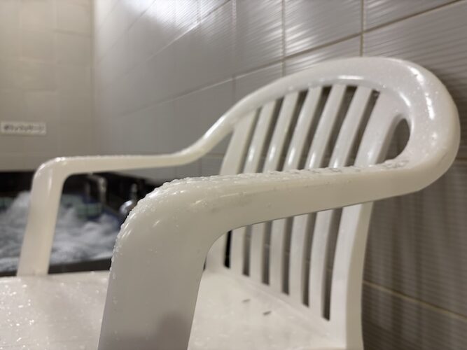 アクアプレイス旭 1F内気浴スペース マイアミアームチェア