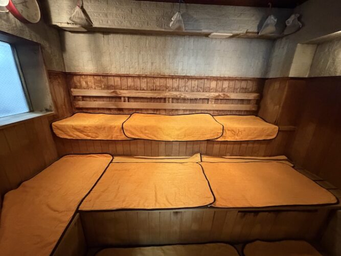 アクアプレイス旭 男湯サウナ室 内観2