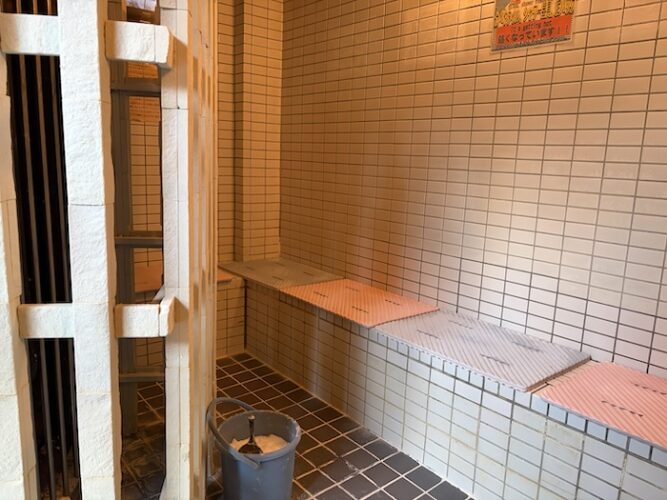 東上野 寿湯　塩サウナ　全体