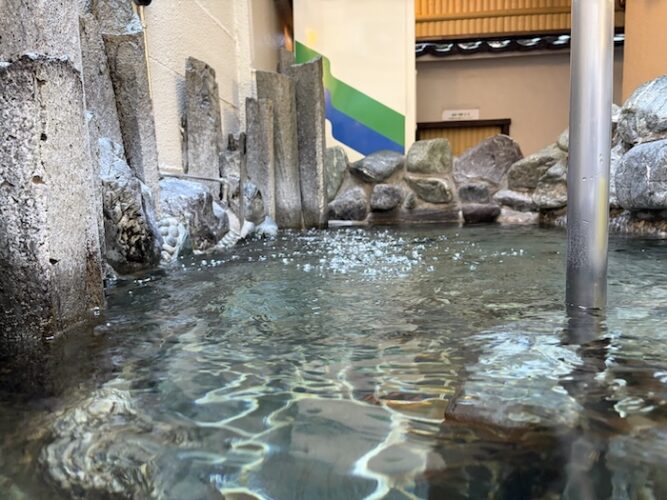 東上野 寿湯　露天水風呂　バイブラ