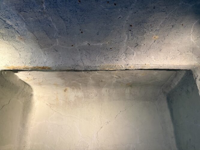 東上野 寿湯　洞窟水風呂　壁