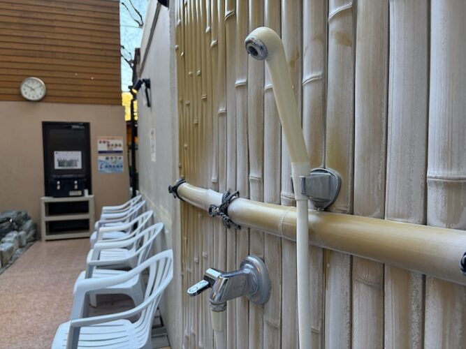 東上野 寿湯　露天風呂　シャワー