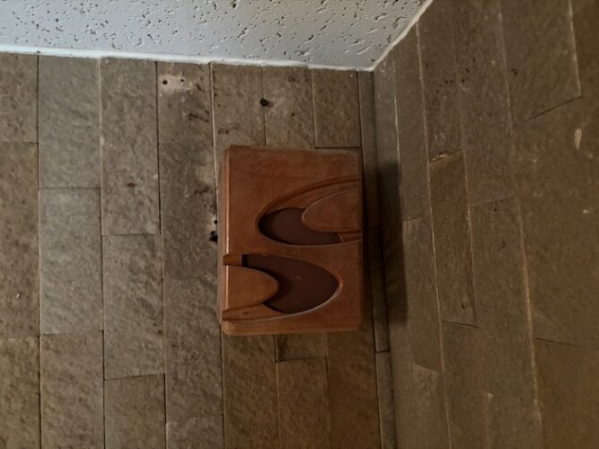 浅草 鶴の湯 サウナ室 有線 音楽